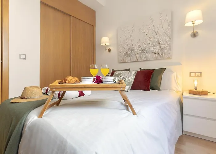 -Malagasunapts-Romantic Private Terrace&Shared Pool